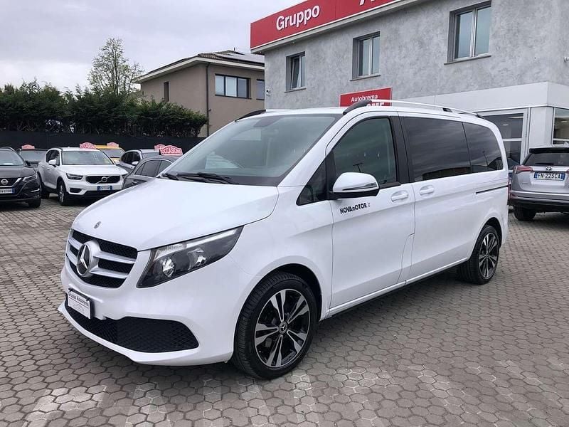 Usata Mercedes V220 163 CV (119 kW) 2020 Bianco Monovolume
