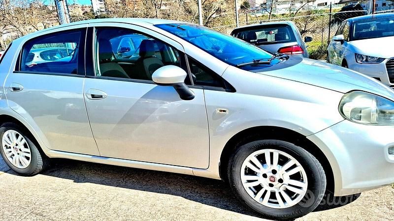 Usata Fiat Punto Evo S 75 CV (55 kW) 2012 Grigio Utilitaria