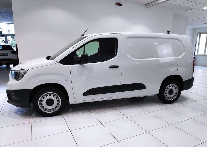Bianco Usata 2023 Opel Combo S Monovolume | 16.900 € (Buon prezzo) - Immagine 1/4