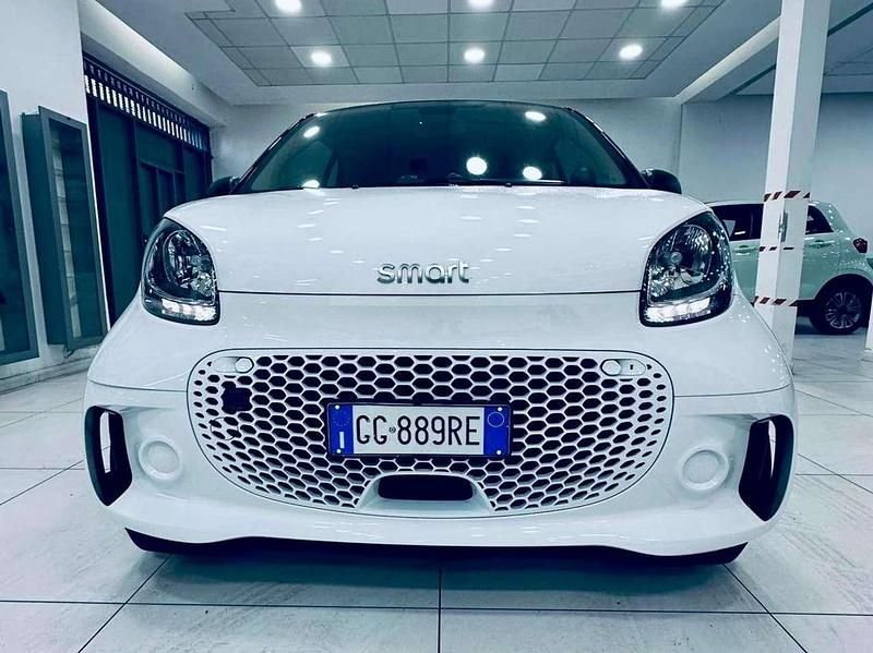 Usata Smart ForTwo Coupé Passion 41 kW (56 CV) 2021 Bianco Utilitaria