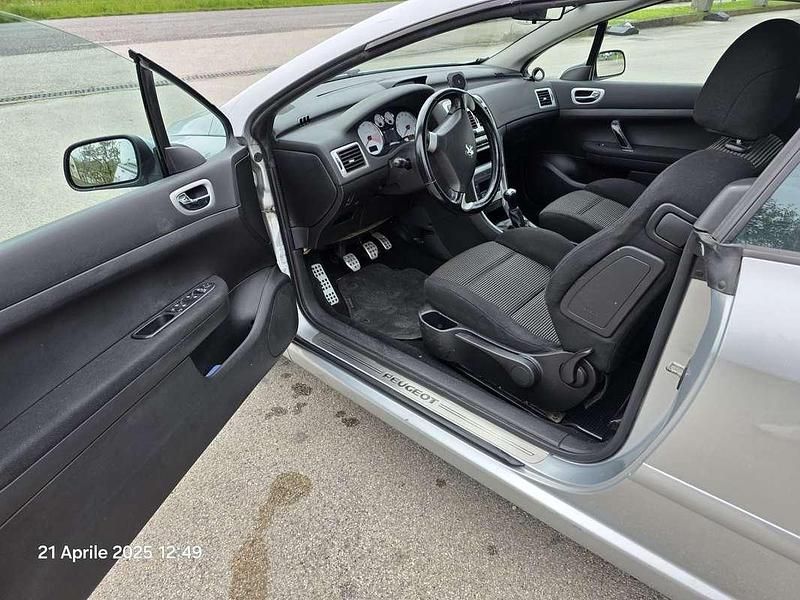 Usata Peugeot 307 CC 109 CV (80 kW) 2005 Cabrio