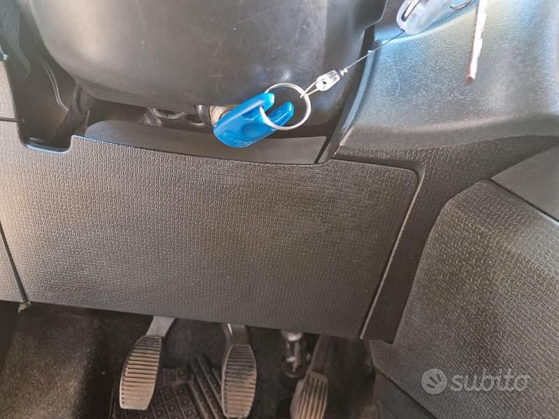 Usata Fiat Panda S 70 CV (51 kW) 2024 Nero Utilitaria