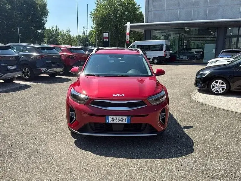 Usata Kia Stonic Urban 84 CV (61 kW) 2023 Rosso SUV