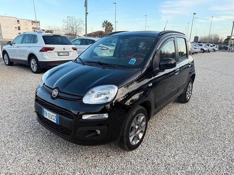 Usata Fiat Panda Lounge 80 CV (58 kW) 2016 Nero Utilitaria
