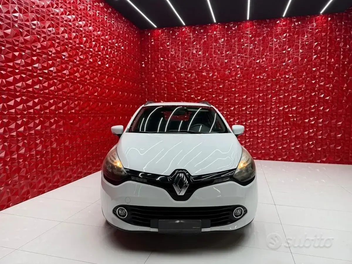 Usata Renault Clio 73 CV (53 kW) 2014 Bianco Station wagon