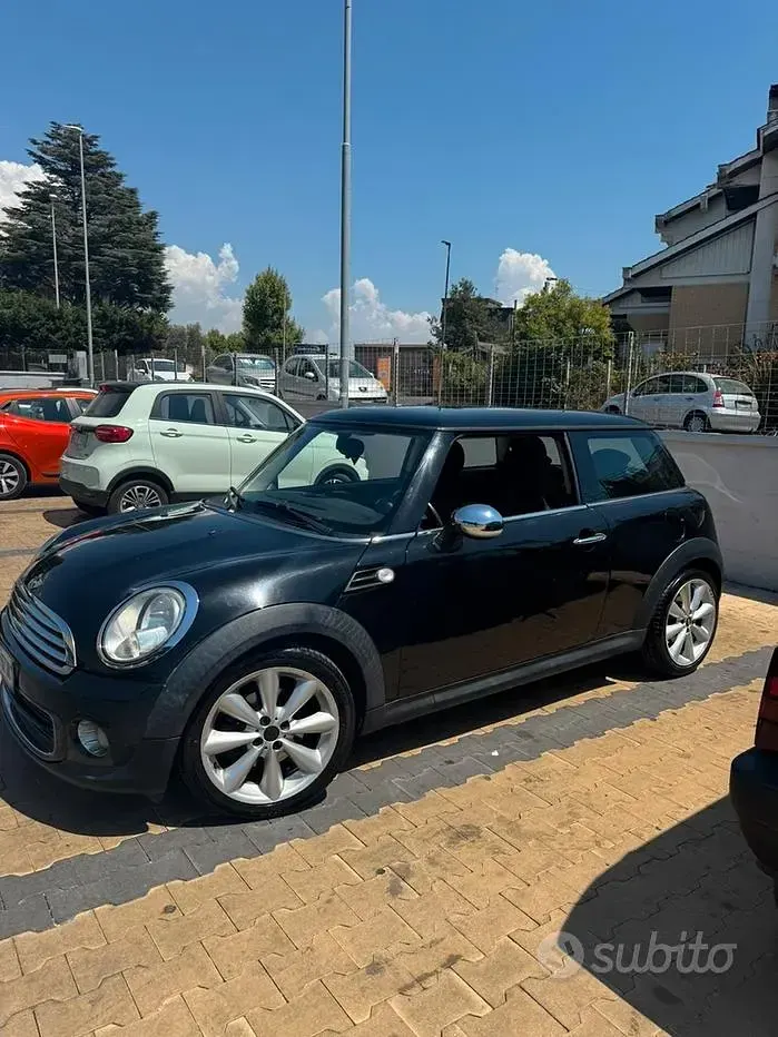 Usata Mini Cooper 98 CV (72 kW) 2013 Nero Utilitaria