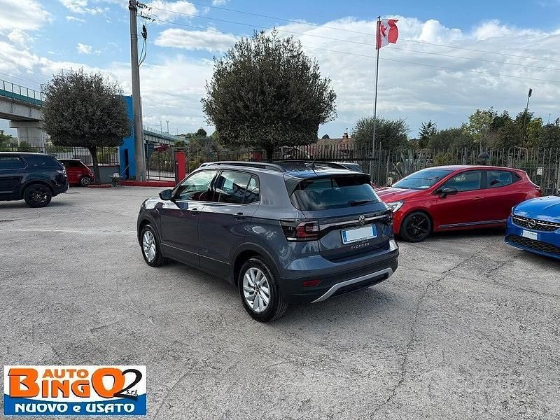 Usata VW T-Cross Style 95 CV (69 kW) 2023 Grigio SUV