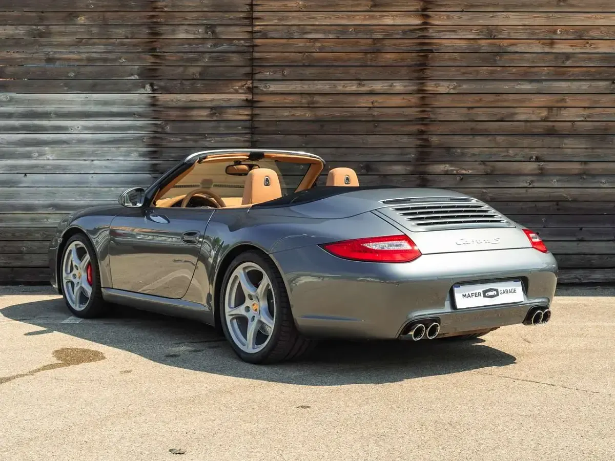 Usata Porsche 911 Carrera S Cabriolet 385 CV (283 kW) 2009 Grigio meteora Cabrio