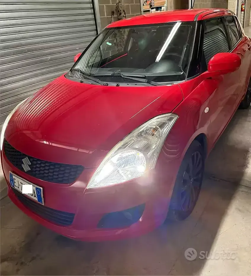 Usata Suzuki Swift 94 CV (69 kW) 2011 Rosso Utilitaria