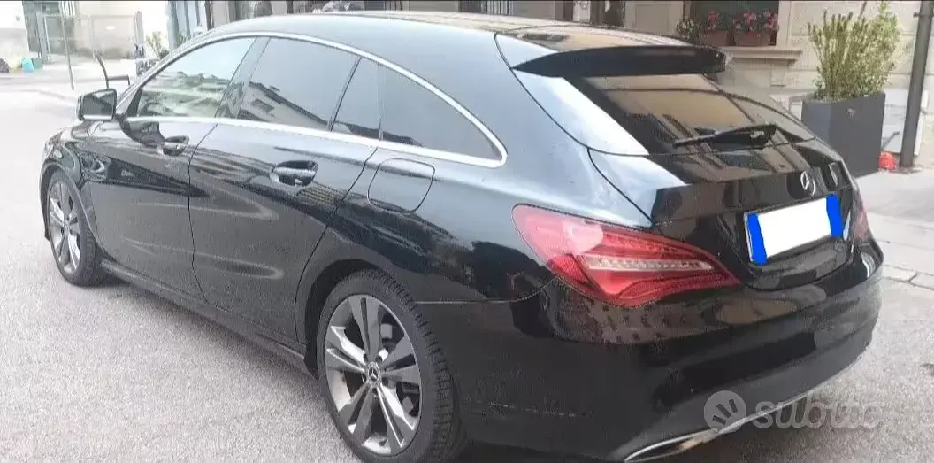 Usata Mercedes CLA220 177 CV (130 kW) 2018 Nero Coupé