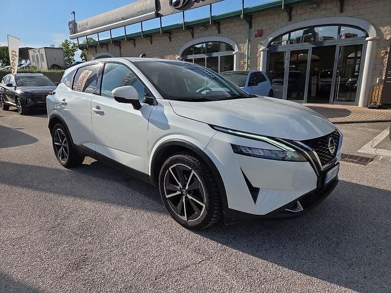 Usata Nissan Qashqai Style Edition 140 CV (102 kW) 2022 Bianco SUV