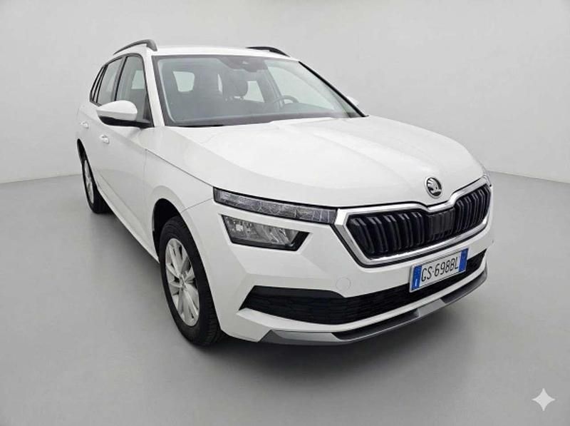 Begagnad Skoda Kamiq Style 95 HK (69 kW) 2023 Vit SUV