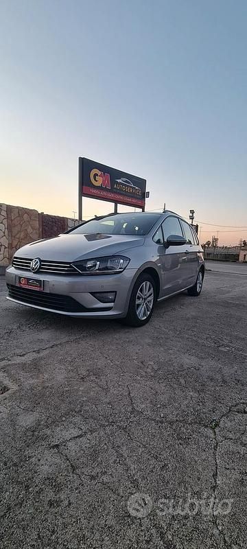 Usata VW Golf Sportsvan Trendline 110 CV (80 kW) 2016 Grigio Monovolume