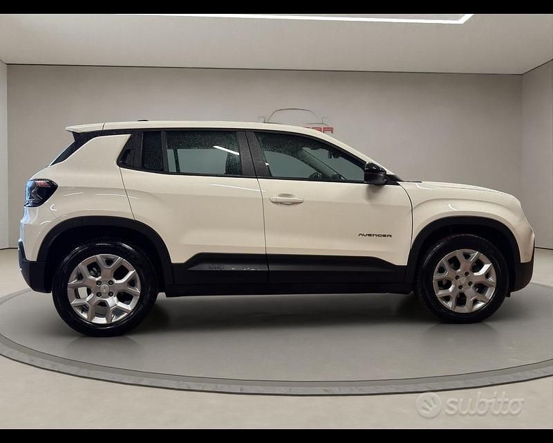 Usata Jeep Avenger Altitude 101 CV (74 kW) 2024 Bianco SUV
