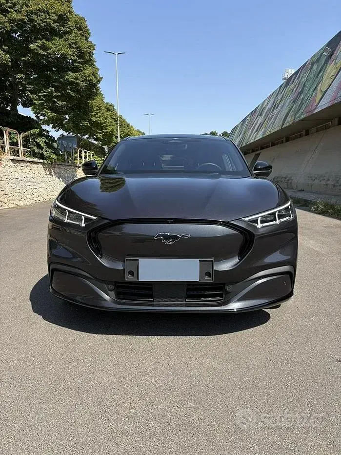 Usata Ford Mustang Premium 351 CV (258 kW) 2022 Nero Station wagon