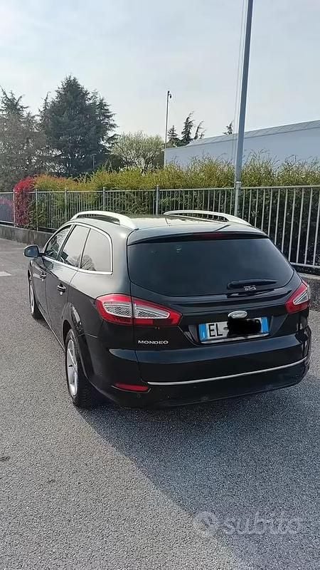 Usata Ford Mondeo 163 CV (119 kW) 2012 Nero Station wagon