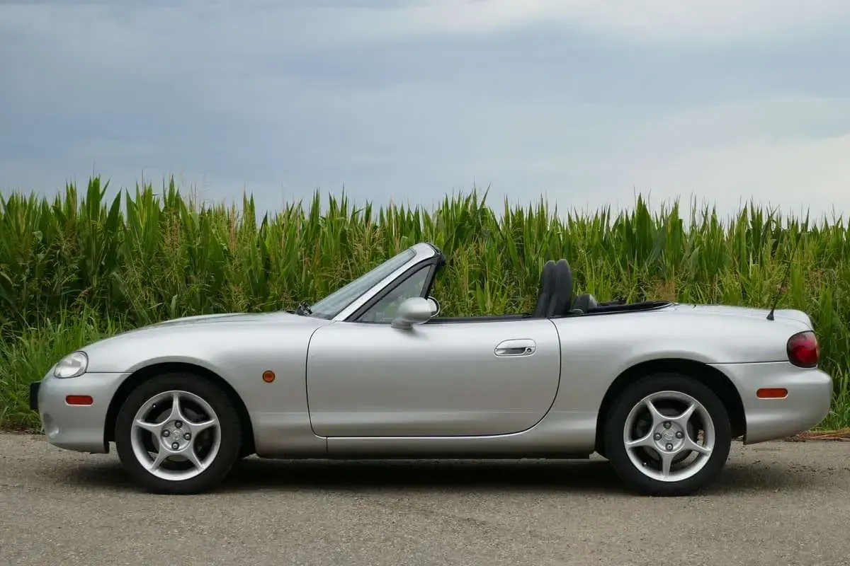 Usata Mazda MX5 High 110 CV (80 kW) 2005 Cabrio
