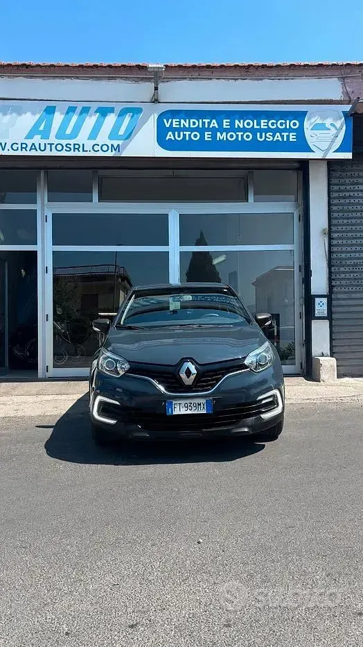 Usata Renault Captur Initiale Paris 90 CV (66 kW) 2018 Bluazzurro SUV