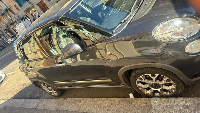 Nero Usata 2016 Fiat 500L Monovolume | 5000 € - Immagine 1/4