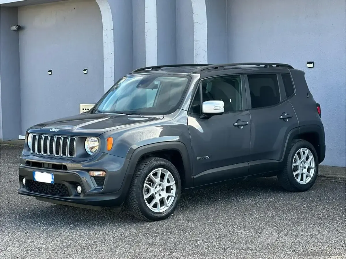 Usata Jeep Renegade Limited 131 CV (96 kW) 2022 Grigio canna di fucile SUV
