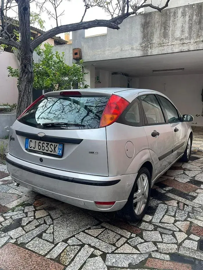 Usata Ford Focus 100 CV (73 kW) 2004 Berlina