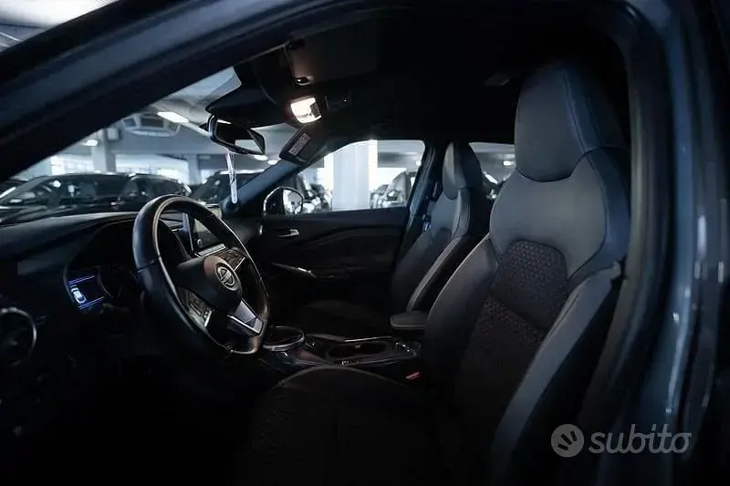 Usata Nissan Juke N-Connecta 114 CV (83 kW) 2023 Grigio SUV