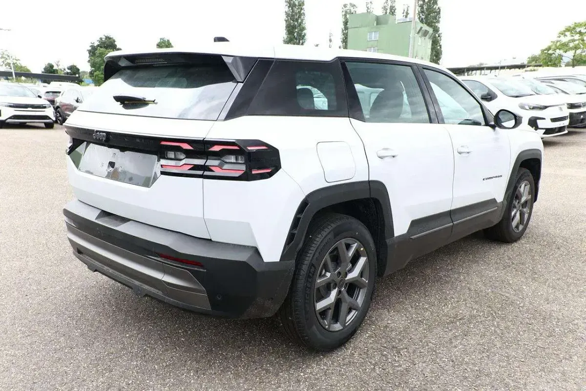 Nuova Jeep Compass Altitude 136 CV (100 kW) 2026 Bianco SUV
