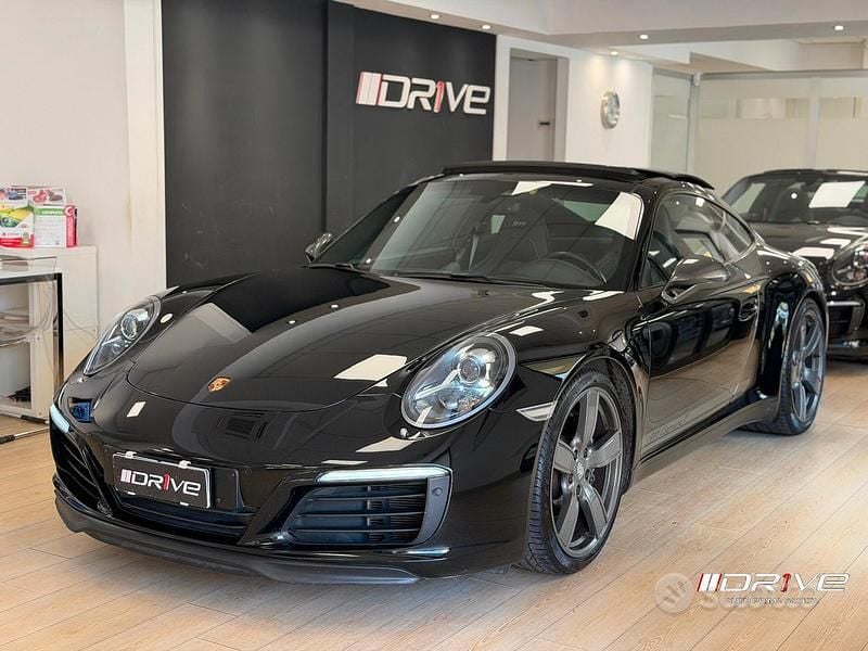 Usata Porsche 911 Carrera 370 CV (272 kW) 2018 Nero Coupé