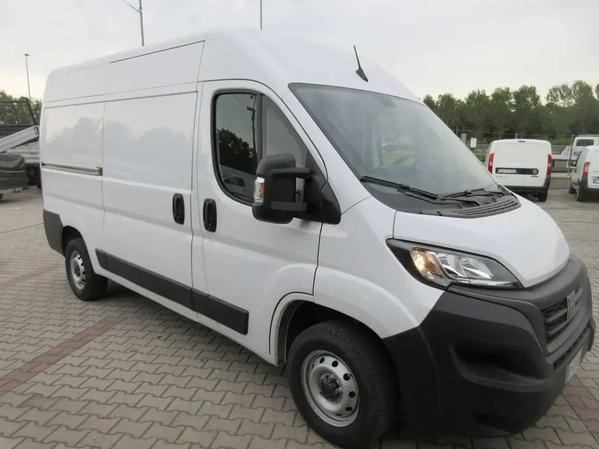 Usata Fiat Ducato 140 CV (102 kW) 2023 Bianco Furgone