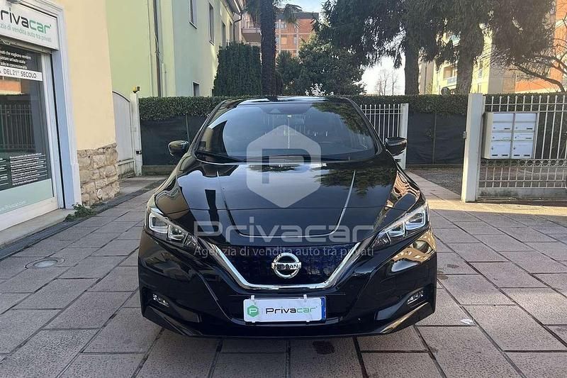 Usata Nissan Leaf N-Connecta 160 kW (218 CV) 2022 Nero Utilitaria