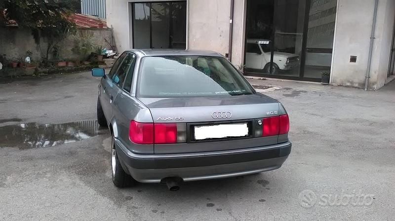 Usata Audi 80 116 CV (85 kW) 1992 Grigio Berlina