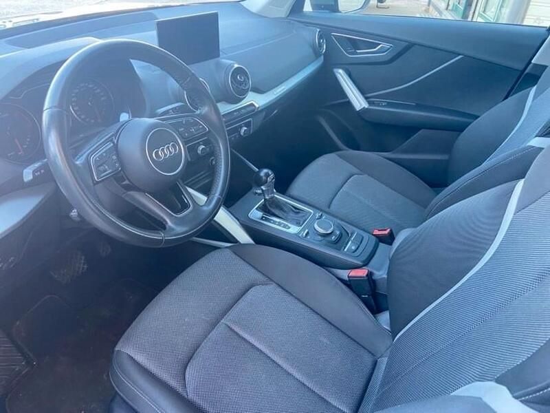 Usata Audi Q2 Admired 116 CV (85 kW) 2018 Grigio SUV