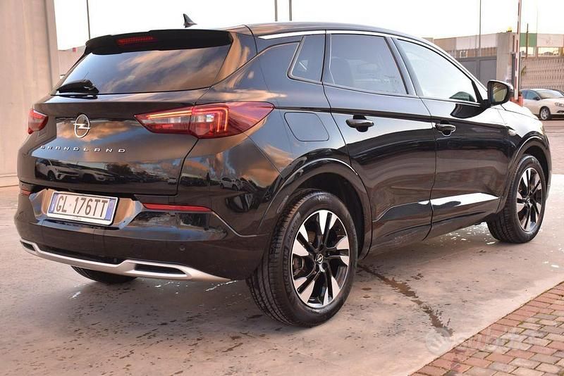 Usata Opel Grandland X Business Elegance 131 CV (96 kW) 2022 Nero SUV