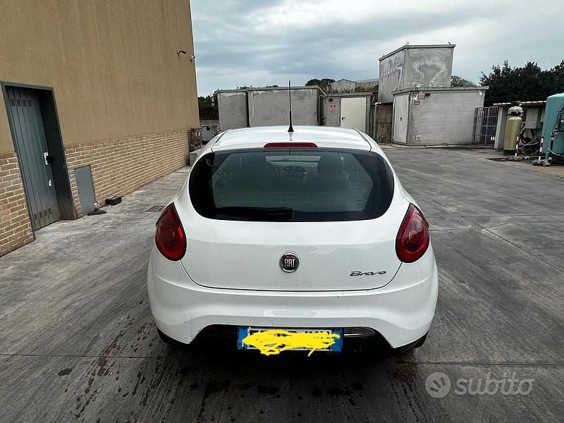 Usata Fiat Bravo 120 CV (88 kW) 2014 Bianco Utilitaria
