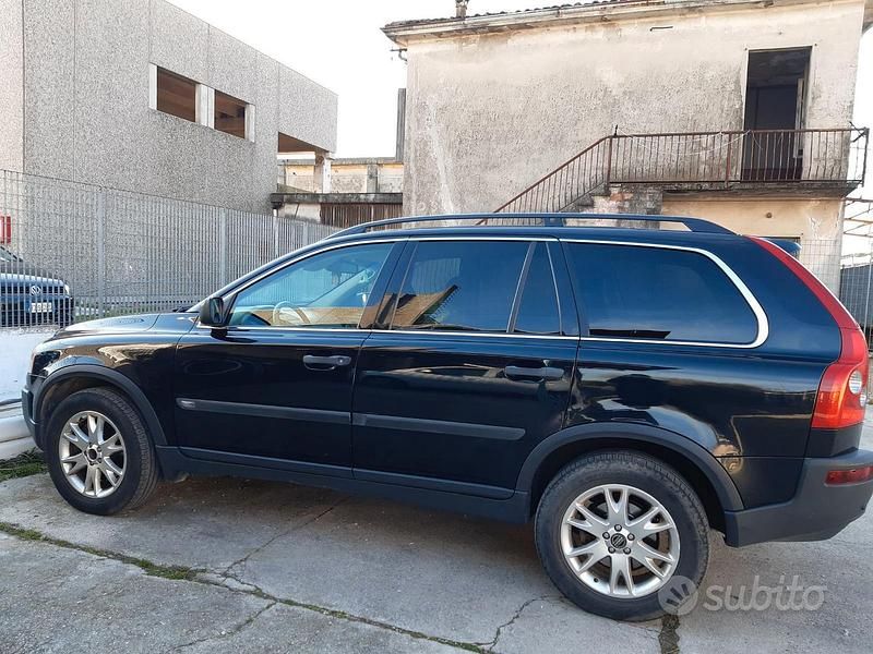 Begagnad Volvo XC90 Executive 185 HK (136 kW) 2006 Svart SUV