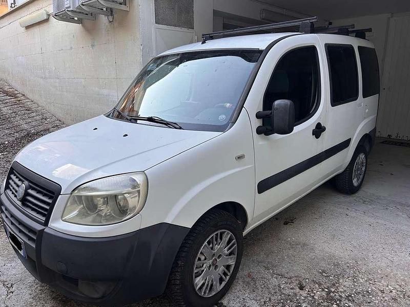 Usata Fiat Doblò Dynamic 105 CV (77 kW) 2008 Monovolume