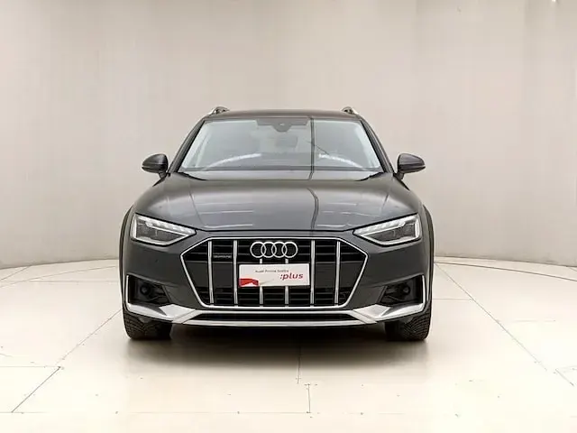 Usata Audi A4 Allroad Ambiente 204 CV (150 kW) 2024 Rosso laser Station wagon