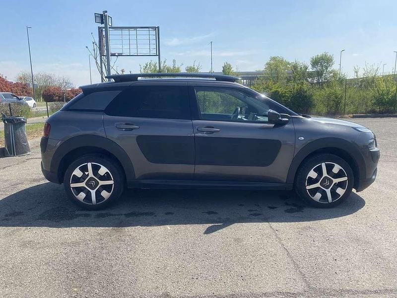Usata Citroën C4 Shine 99 CV (72 kW) 2018 Grigio SUV