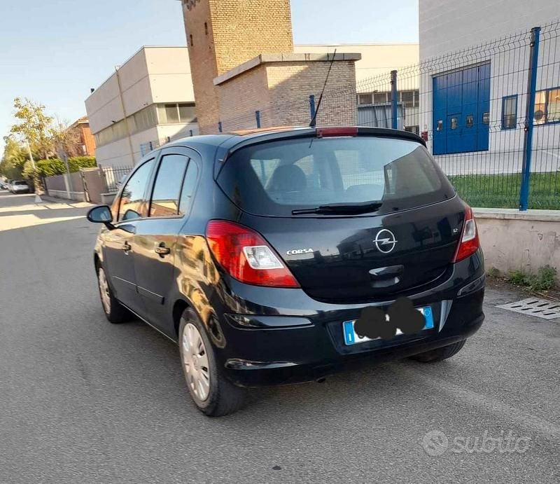 Usata Opel Corsa 2009 Nero Utilitaria