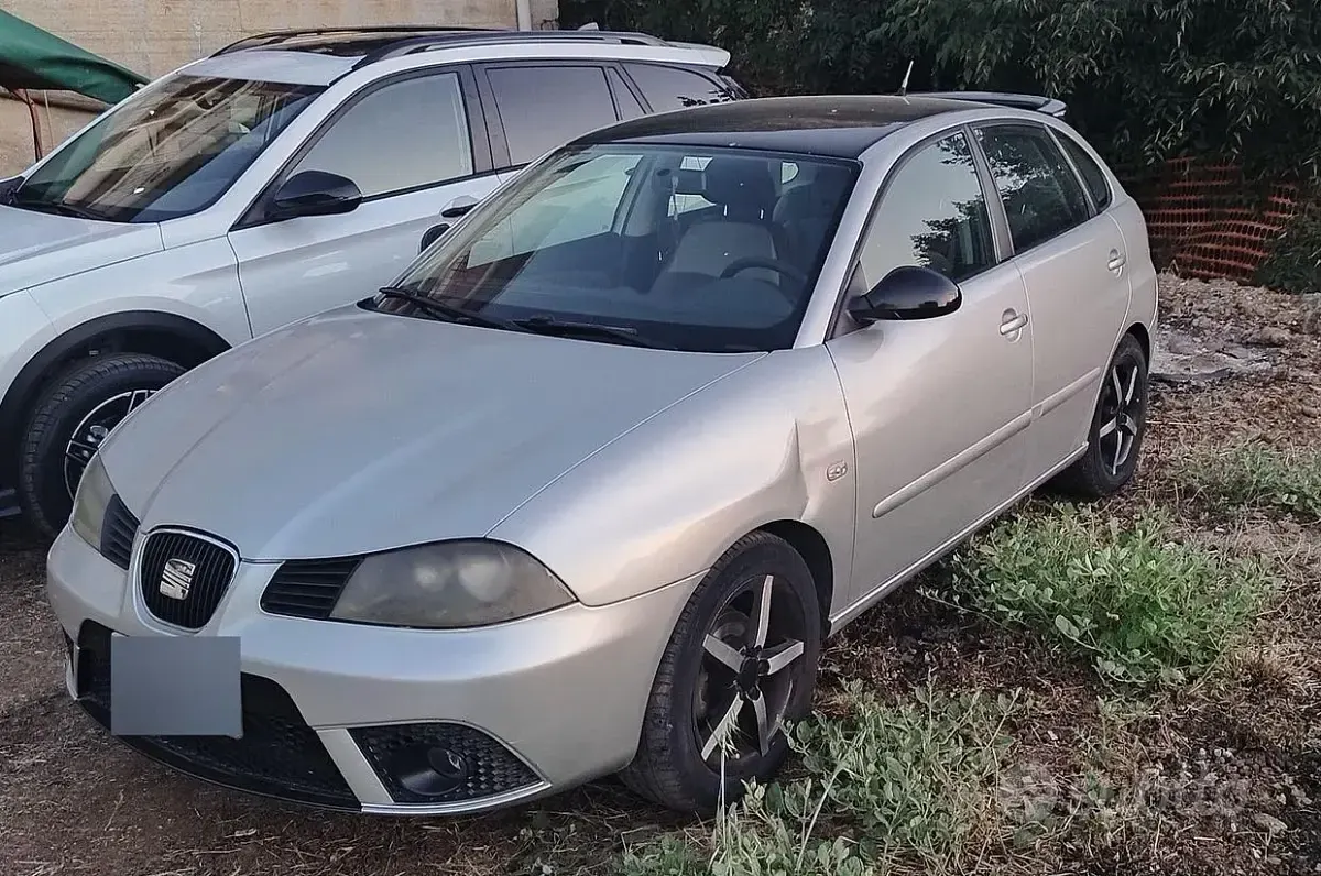 Usata Seat Ibiza 75 CV (55 kW) 2007 Grigio Utilitaria
