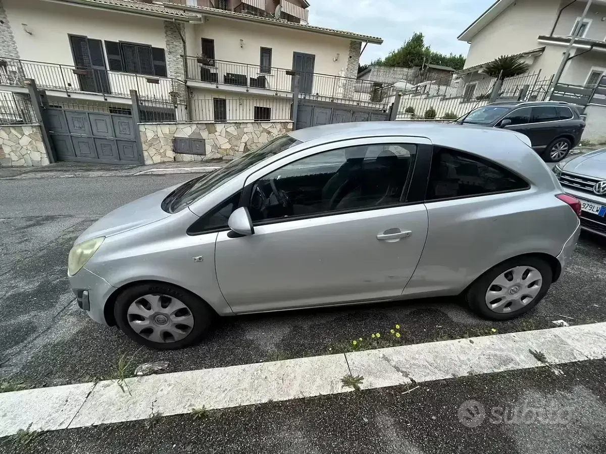 Usata Opel Corsa 85 CV (62 kW) 2012 Utilitaria