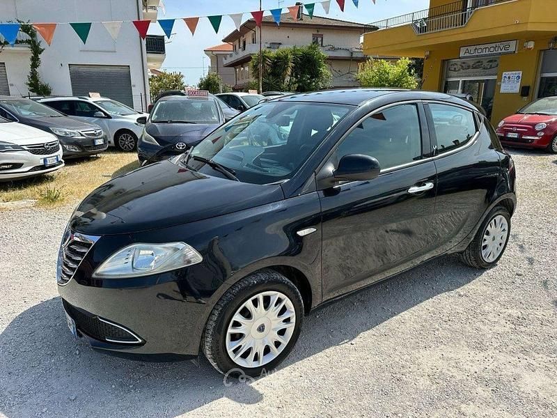 Usata Lancia Ypsilon S 95 CV (69 kW) 2011 Nero Utilitaria
