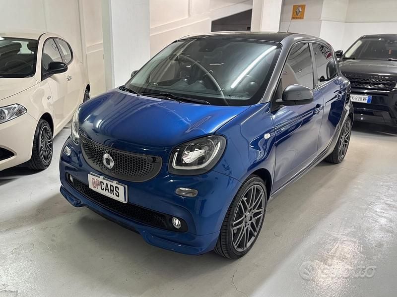 Blu Usata 2017 Smart ForFour Passion Utilitaria | 10.999 € (Buon prezzo) - Immagine 1/4