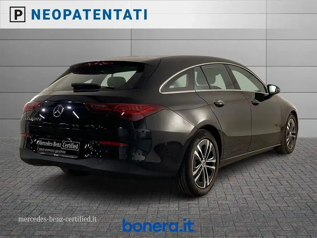 Usata Mercedes CLA180 Shooting Brake Advanced 116 CV (85 kW) 2025 Blu Station wagon