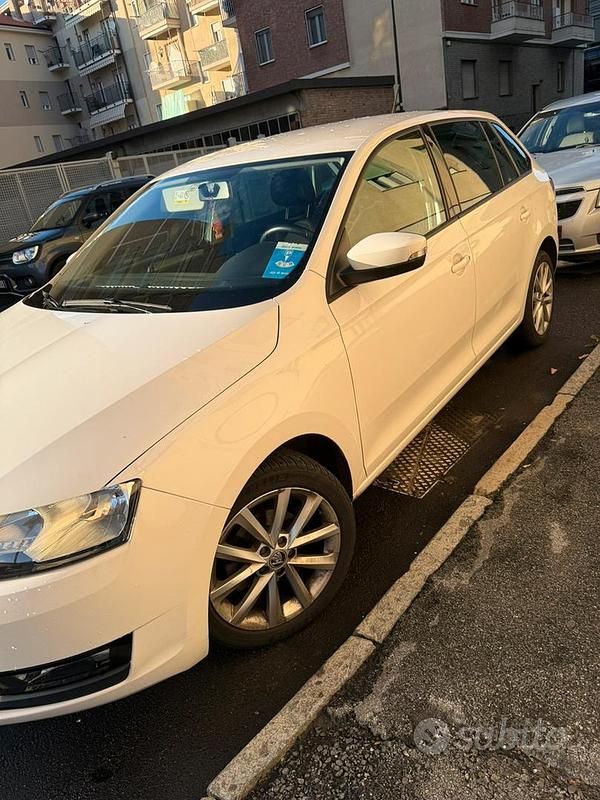 Usata Skoda Rapid Executive 90 CV (66 kW) 2018 Bianco Berlina
