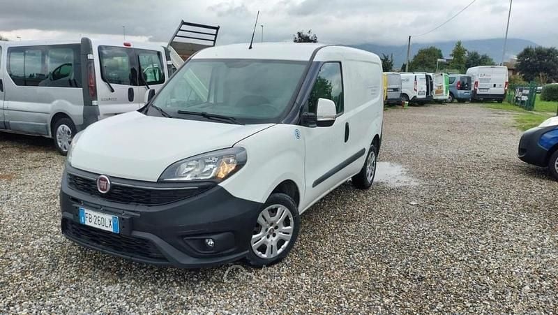 Usata Fiat Doblò 105 CV (77 kW) 2015 Bianco Monovolume