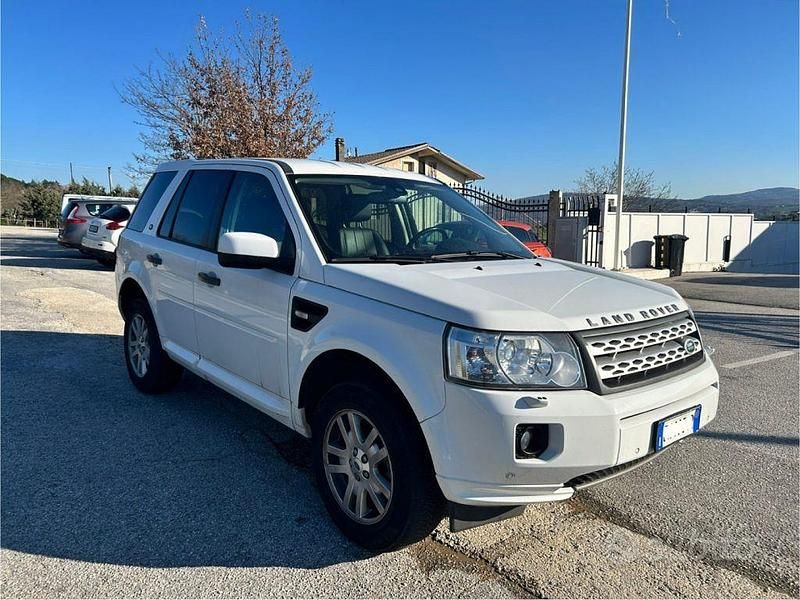 Usata Land Rover Freelander 2 HSE 190 CV (139 kW) 2011 Bianco SUV