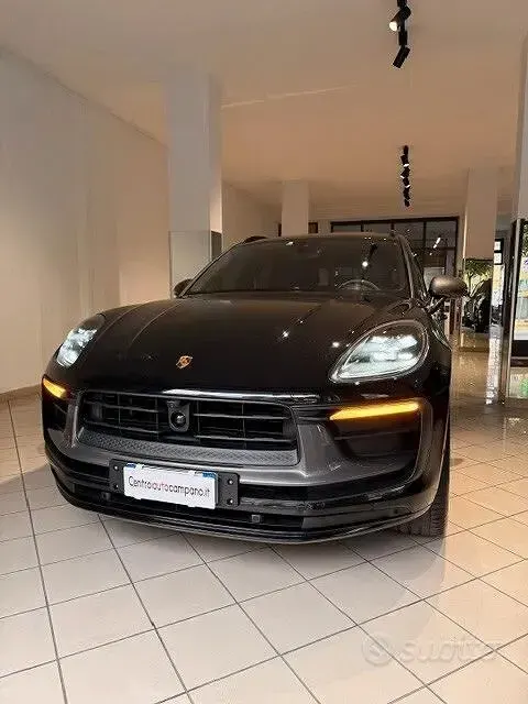 Usata Porsche Macan T 265 CV (194 kW) 2023 Nero SUV