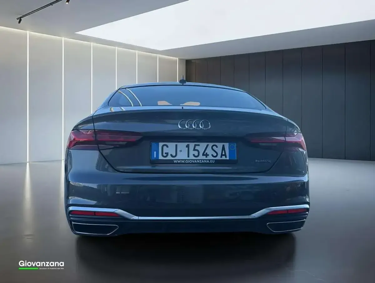 Usata Audi A5 Sportback S-Line 204 CV (150 kW) 2022 Grigio Utilitaria