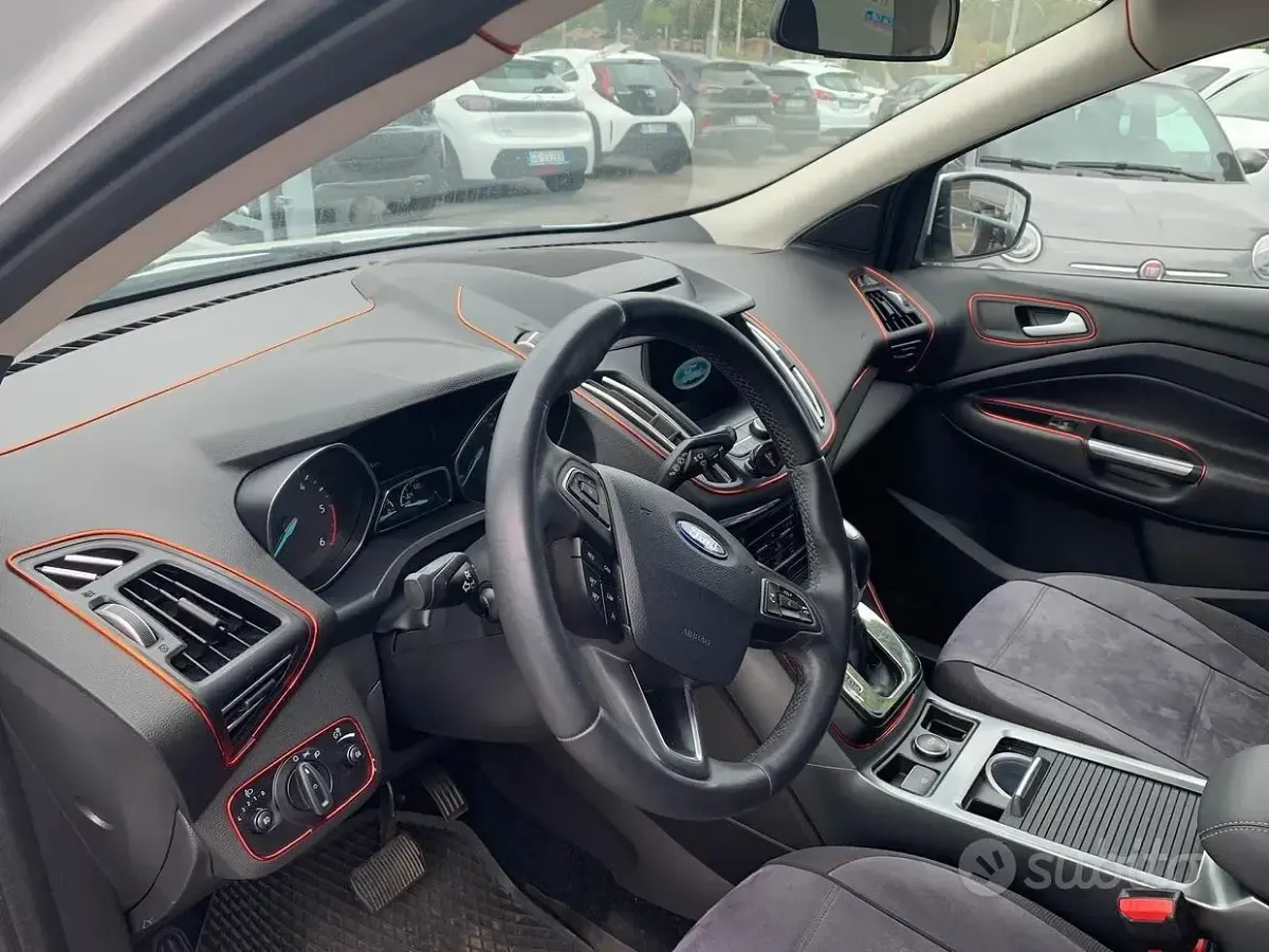 Usata Ford Kuga Business Edition 120 CV (88 kW) 2019 Bianco SUV